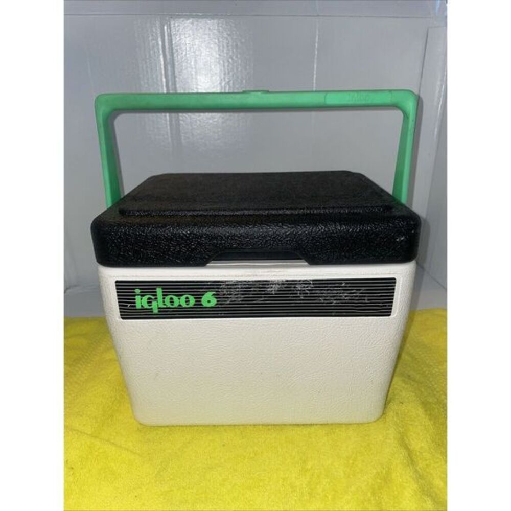 Vintage Retro‎ Igloo 6 Personal Sized Cooler White, Black and  Neon Green